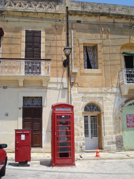 37 Englisches Telefon.jpg